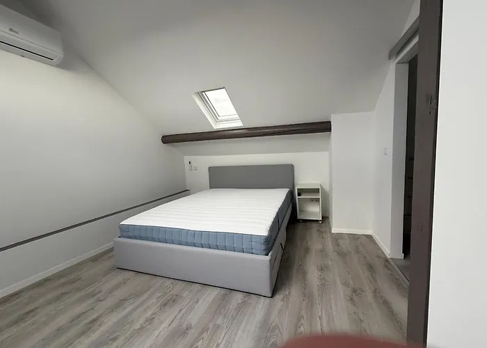 Le Gaston De Belair - 007 - Shared Kitchen *